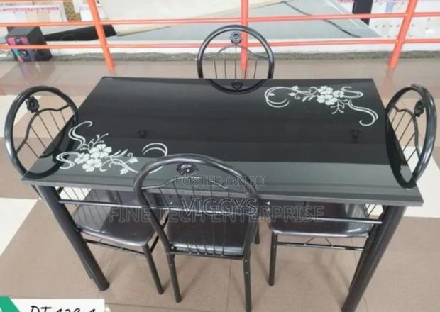 4 Seater Dinning Table - main view