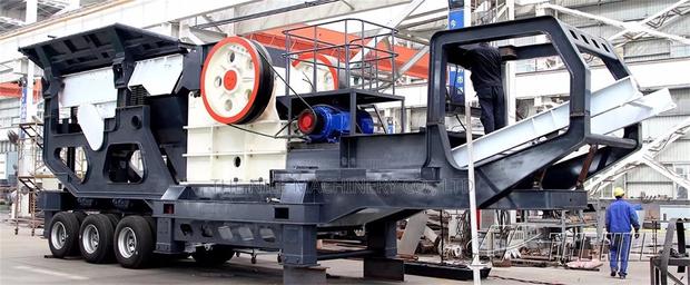 Wheeled Mobile Crushing Station With Mobile Jaw Crusher
