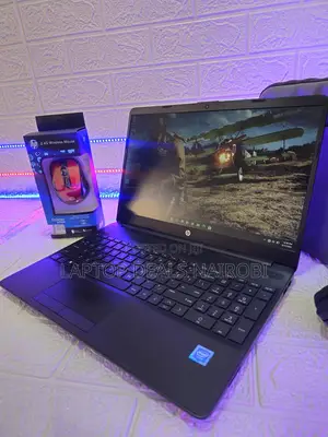 Laptop HP 15-Da2933nia 8GB Intel Core I5 HDD+SSD 1T