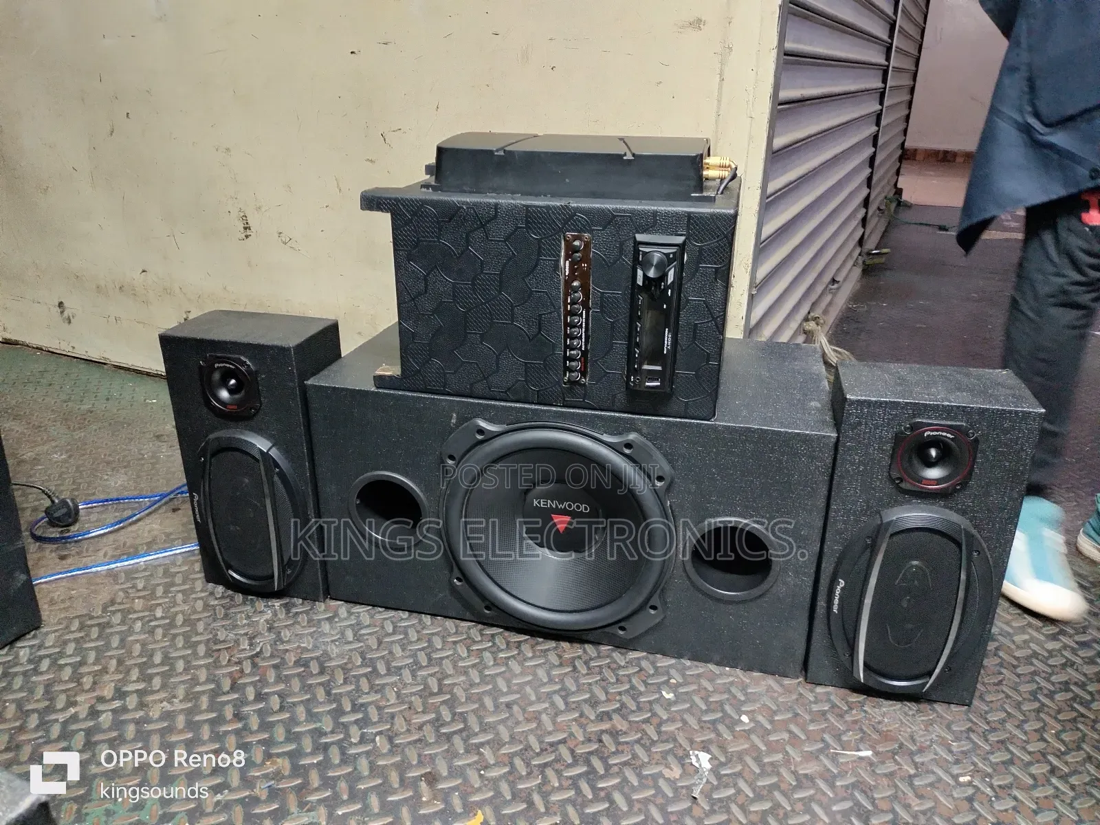 Home Ground Shaker With Car Audio.