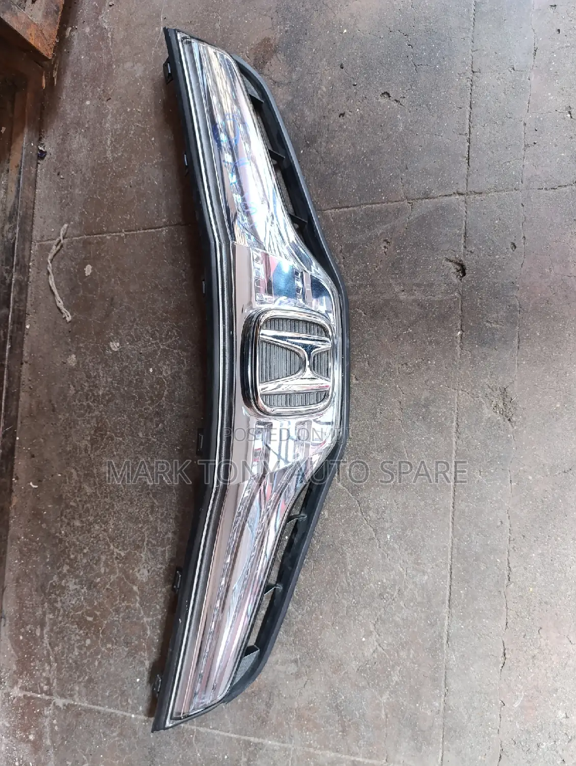 Honda Fit 2012 Grill