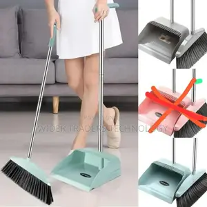 *Broom and Scoop Folding Dustpan Set