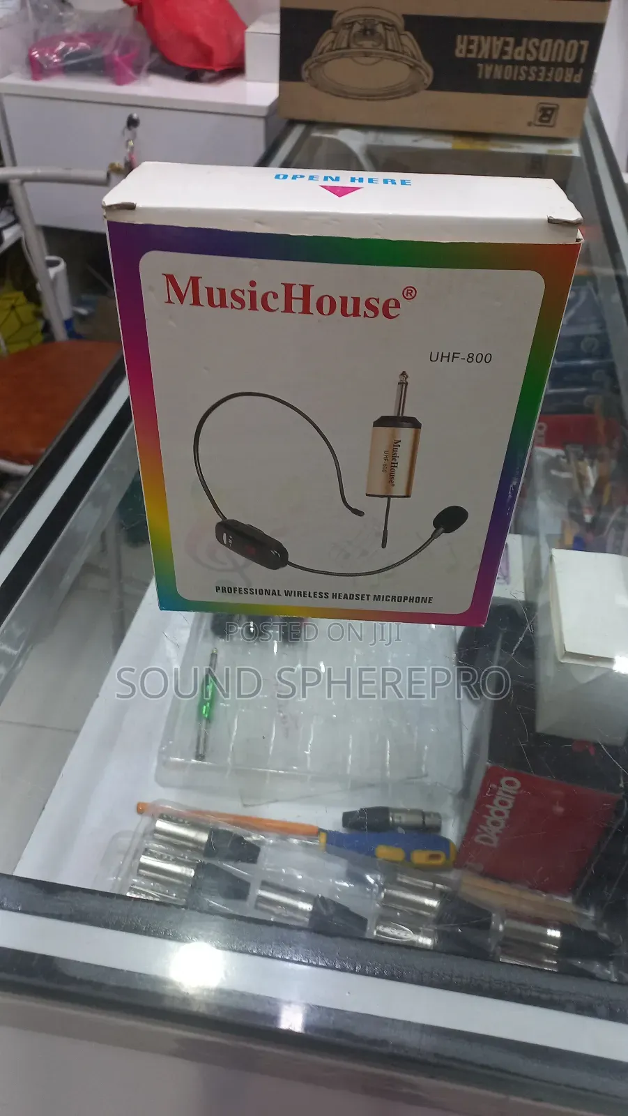 Music House UHF-800 Lapel Microphone