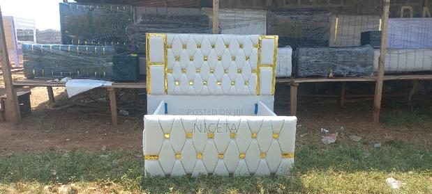 Chesterfield Bed 5by6 - main view