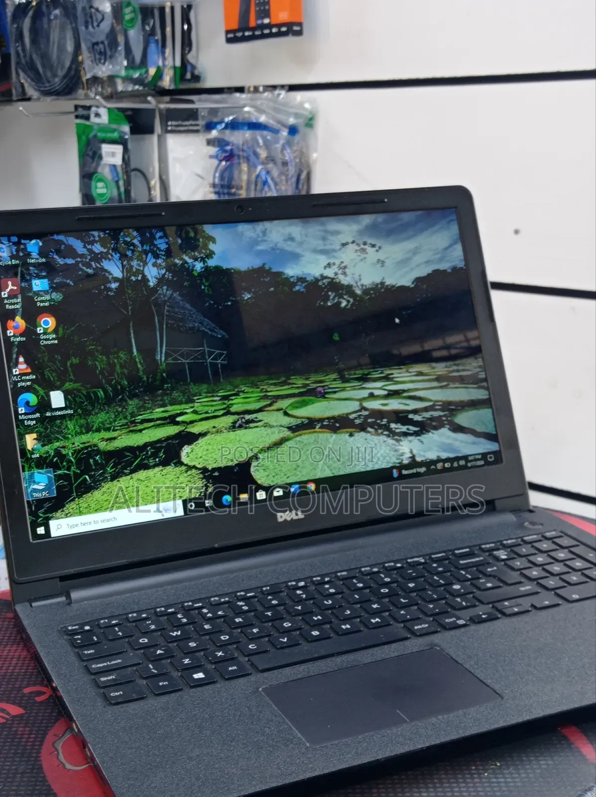 Laptop Dell Inspiron 15 3552 4GB Intel Celeron HDD 640GB