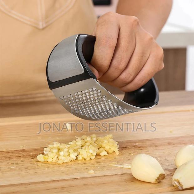 Garlic Press And Squeezer - thumbnail 5