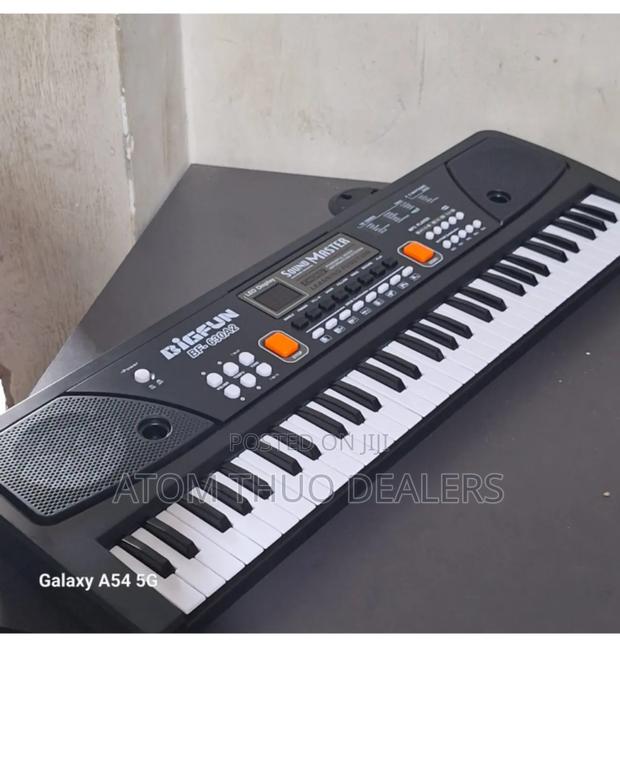 61 Keys Piano - main view