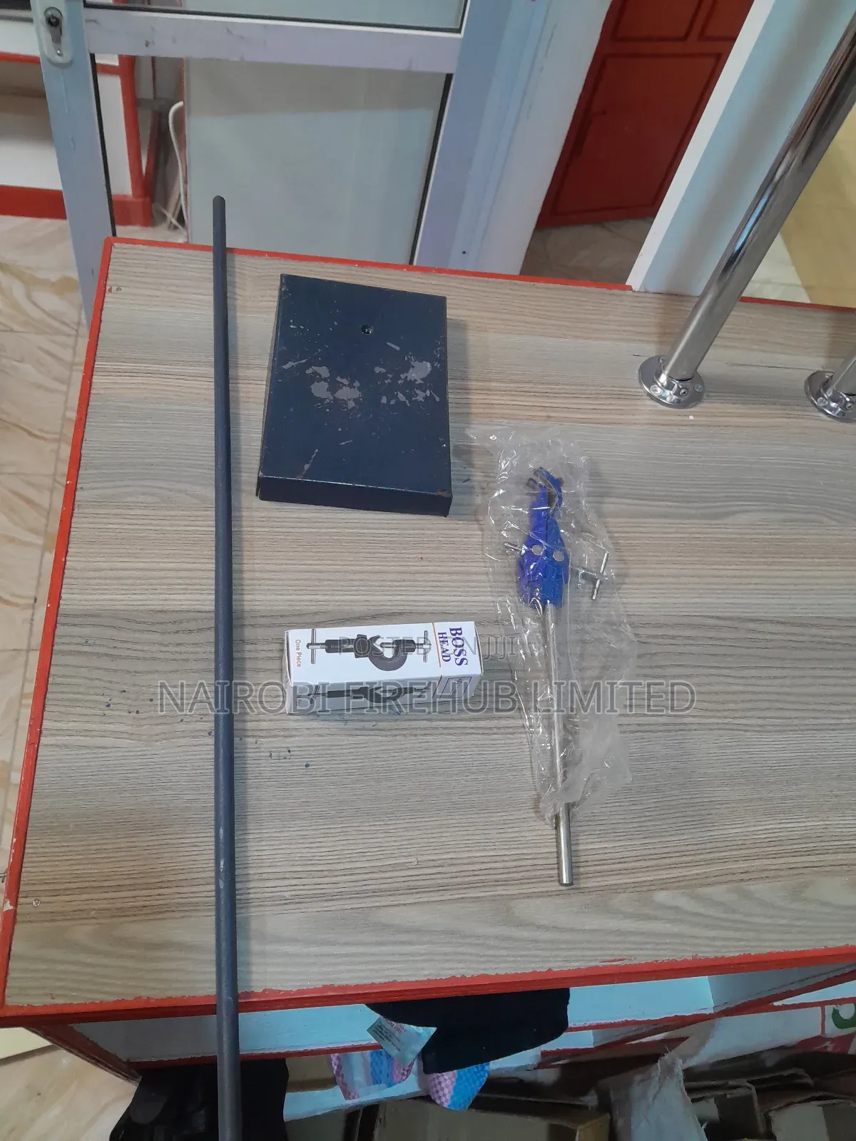Complete Retort Stand With Clamp and Boss Head