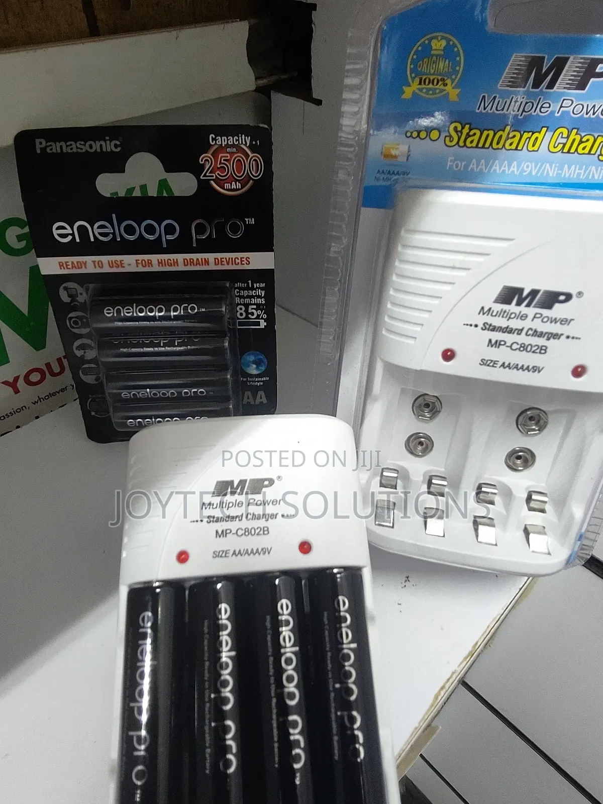 Enlooop Rechargeable Batteries With Charger. Double AA