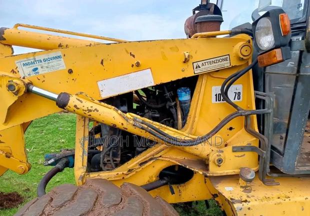 Tractor for Sale - thumbnail 3