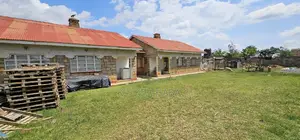 8bdrm Bungalow in Kimumu for sale