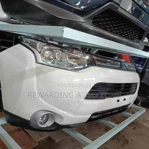 Mistubishi Outlander 2014.Nosecut.