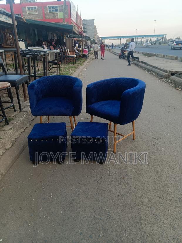 Pedicure Seats and Puffs. - main view