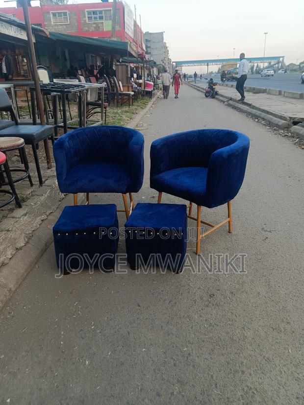 Pedicure Seats and Puffs. - thumbnail 3