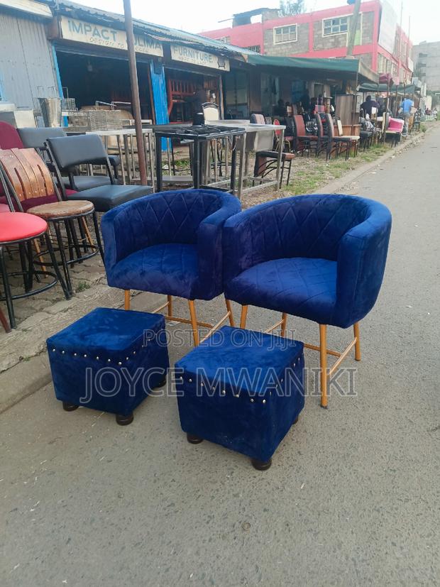 Pedicure Seats and Puffs. - thumbnail 5