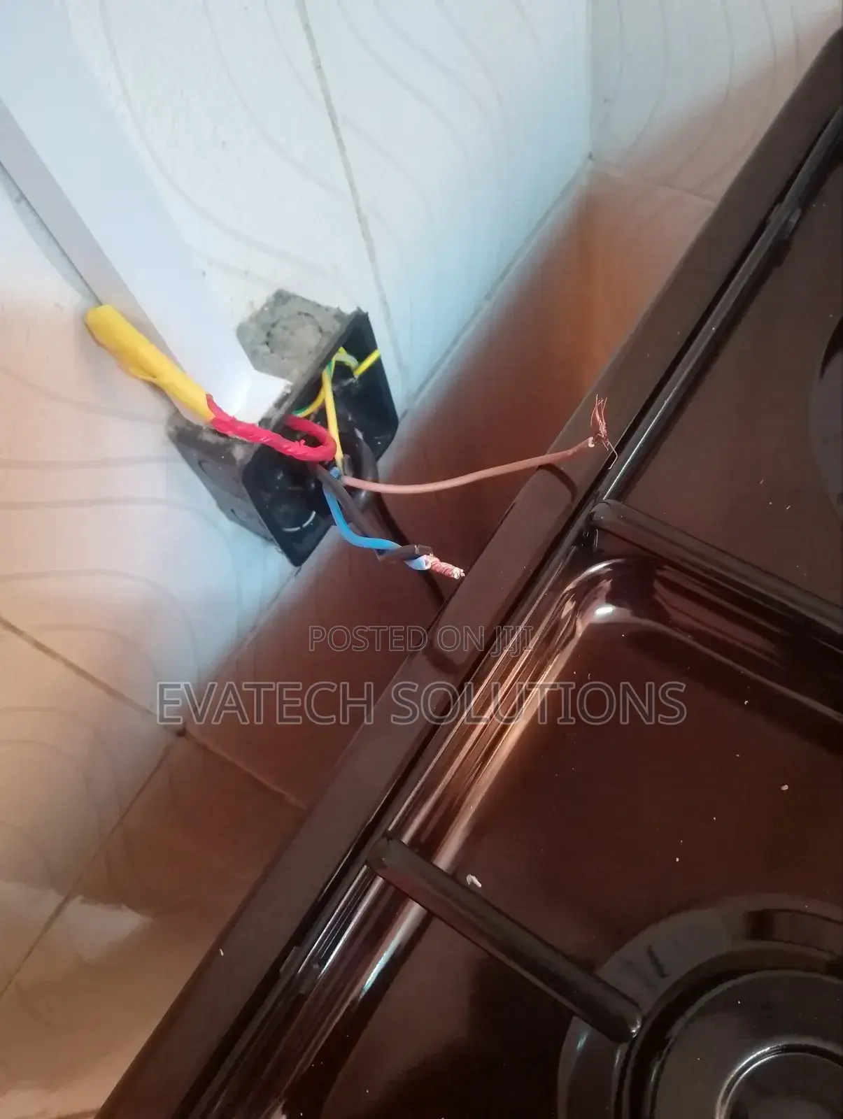 Electrical Technician: Sockets, Shower Heads, Lamps, DOL.