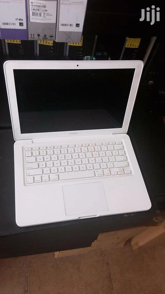 Laptop Apple MacBook 4GB Intel Core 2 Duo HDD 500GB