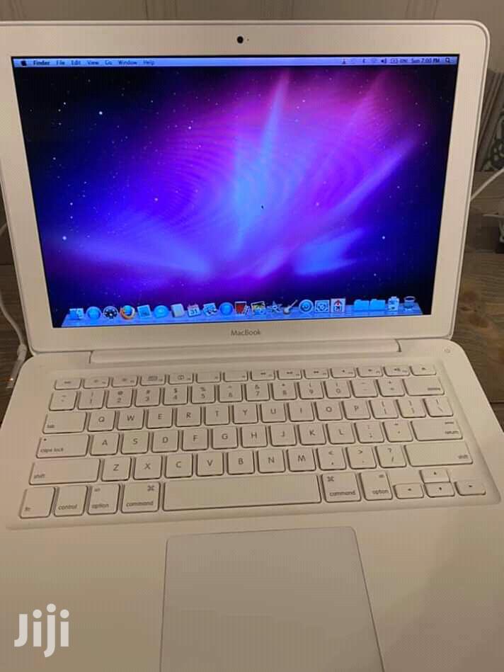 Laptop Apple MacBook 4GB Intel Core 2 Duo HDD 500GB
