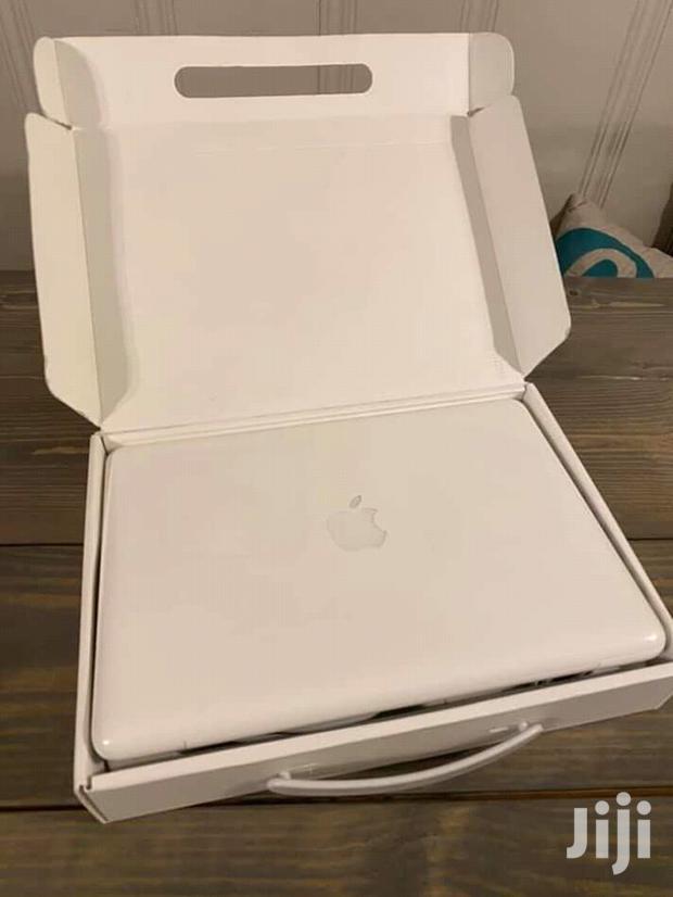 Laptop Apple MacBook 3GB Intel Core 2 Duo HDD 500GB - thumbnail 3