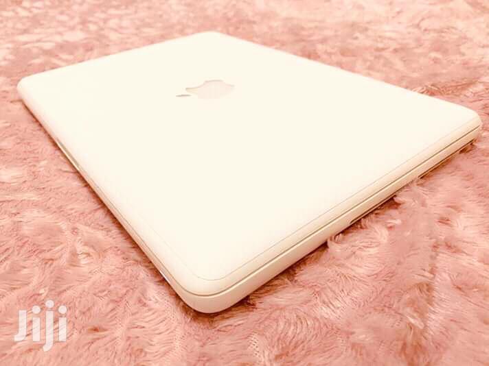 Laptop Apple MacBook 4GB Intel Core 2 Duo HDD 500GB