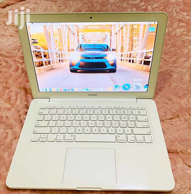 Laptop Apple MacBook 4GB Intel Core 2 Duo HDD 500GB