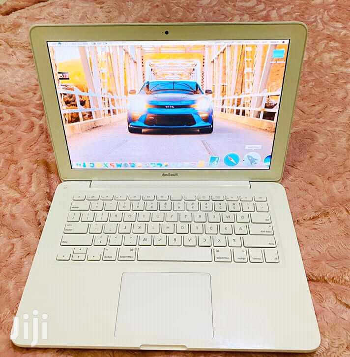 Laptop Apple MacBook 4GB Intel Core 2 Duo HDD 500GB