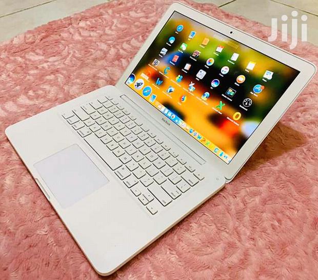 Laptop Apple MacBook 14" 500GB HDD 4GB RAM