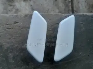 Toyota Landcruiser V8 Headlight Washers