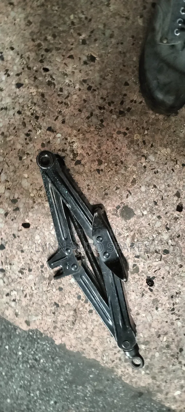 Car Jeck Lifting