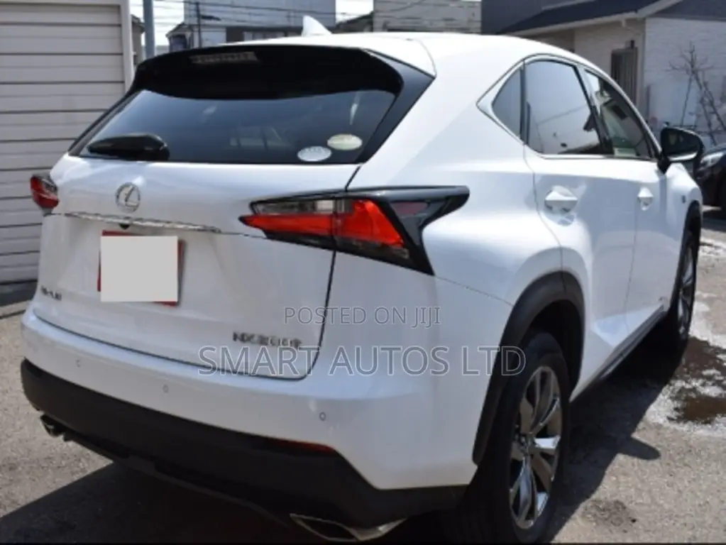 Lexus NX 200t FWD 2017 White