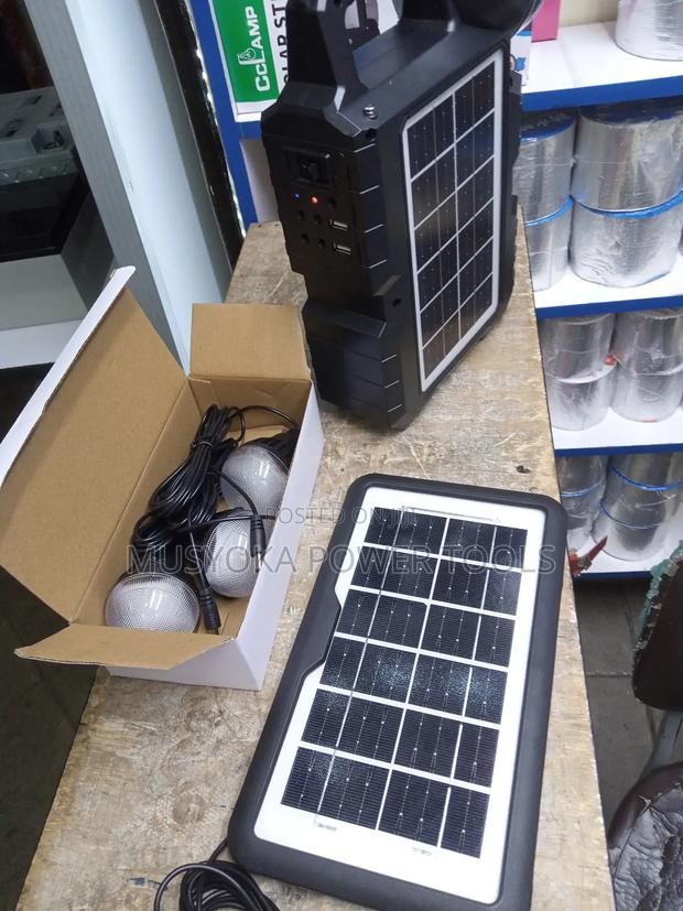 Small Solar Lighting System for Home