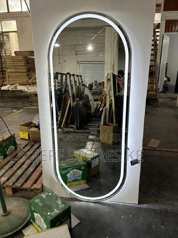 Barber Oval Led Mirror - main view