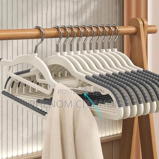 10pcs Household Hangers