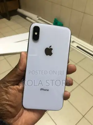 Apple iPhone X 64 GB White