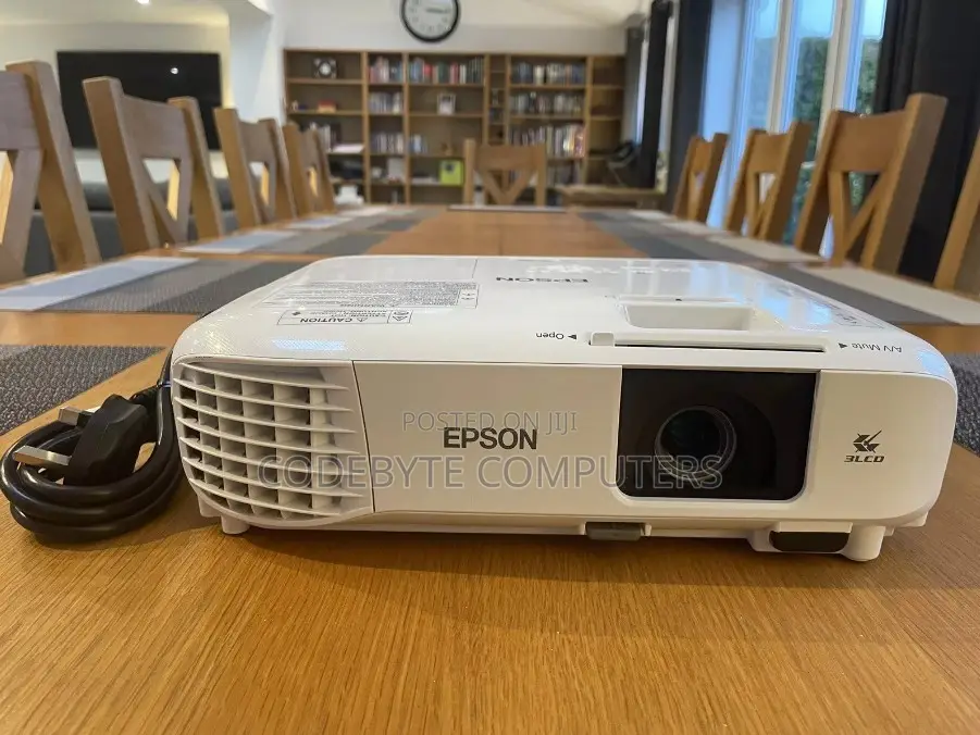 Epson EB-E20 3LCD Technology, RGB Liquid Crystal Shutter