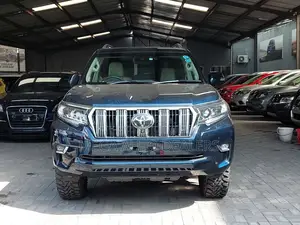 Toyota Land Cruiser Prado 2018 Blue
