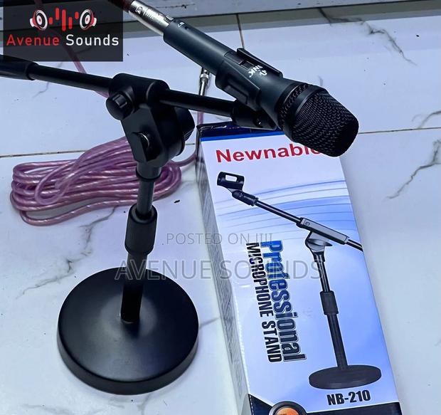 Newbie Table Stand With Mic