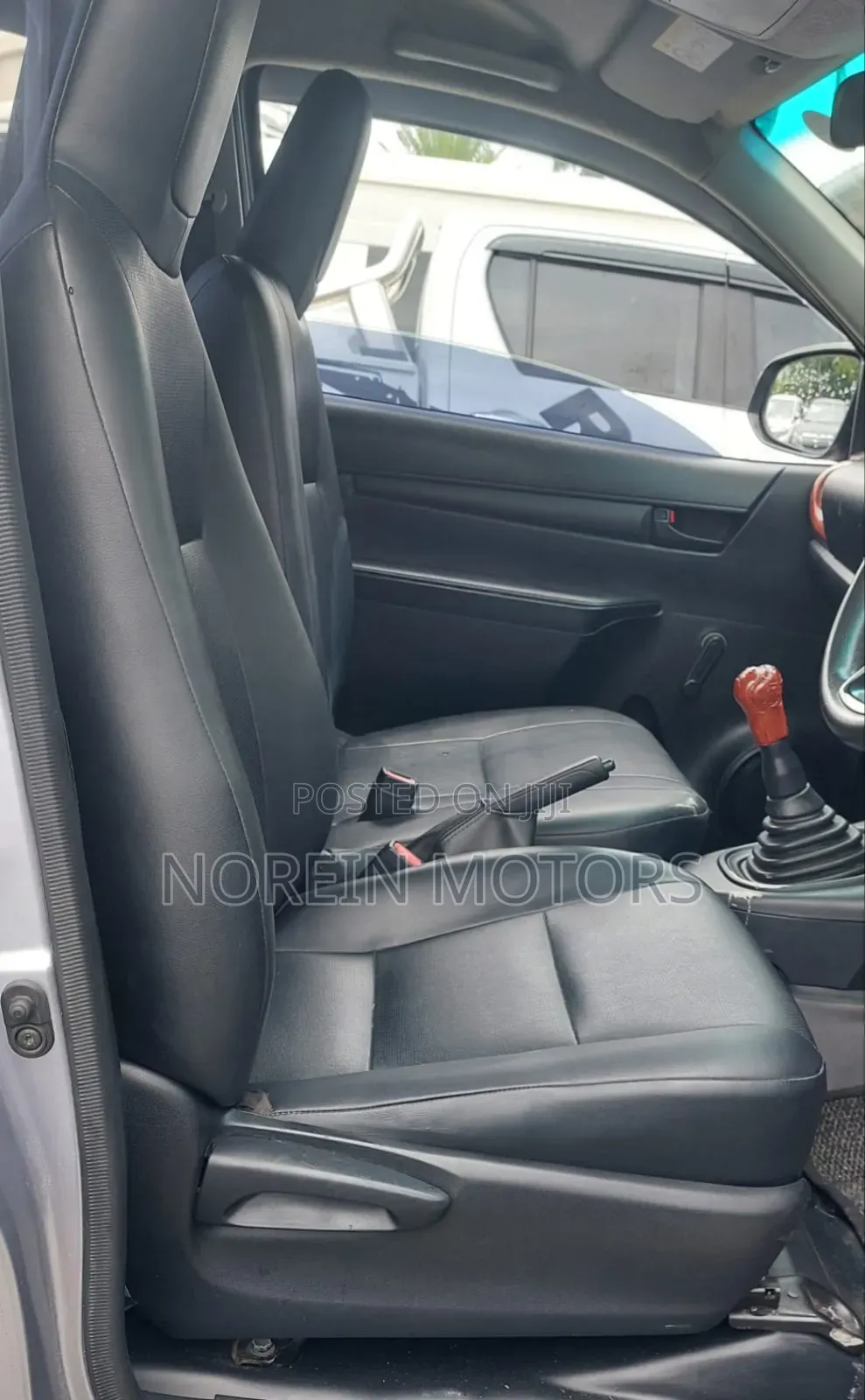 Toyota Hilux 2017 Silver