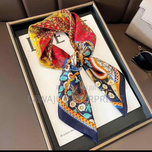 Soft Women's Scarf - thumbnail 3