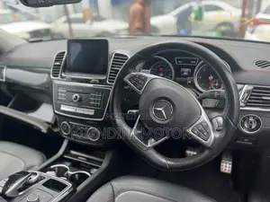 Mercedes-Benz GLE-Class 2018 Blue