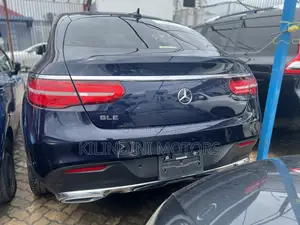 Mercedes-Benz GLE-Class 2018 Blue