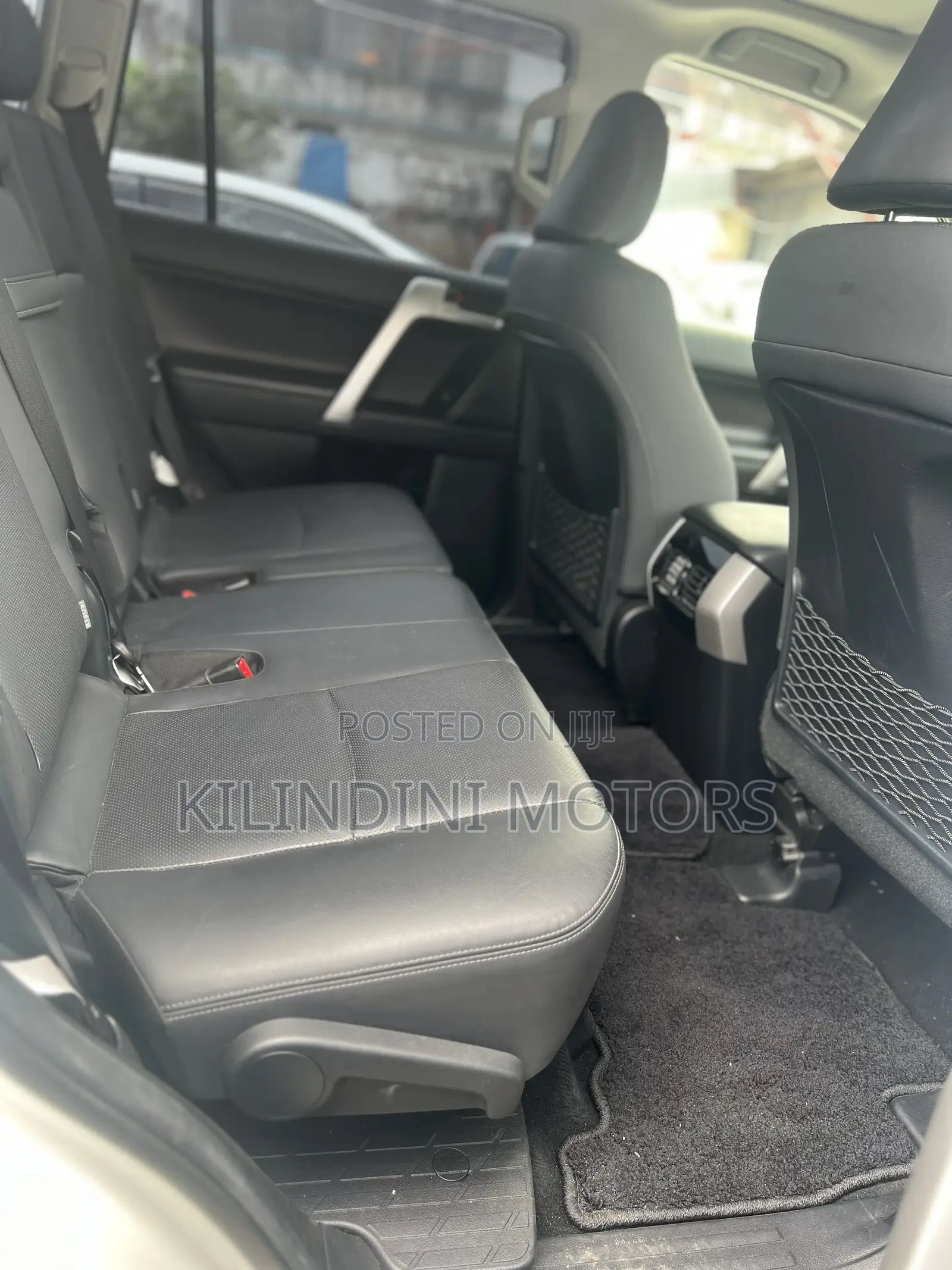 Toyota Land Cruiser 2017 White