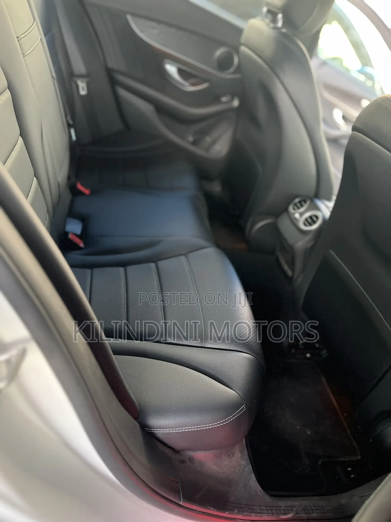 Mercedes-Benz C200 2017 White