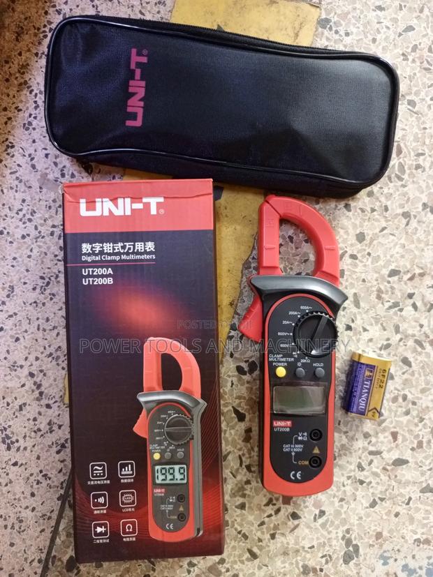 UT200B Digital Clamp Multimeter - main view