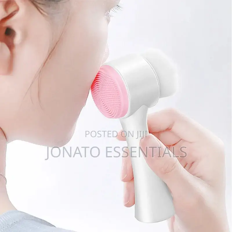 2 In 1 Facial Brush And Massager