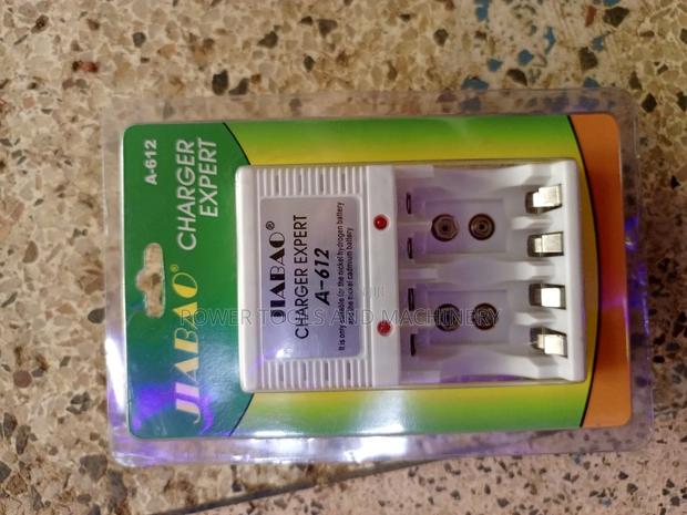 JIBAO Charger for Rechargeable Battery - main view