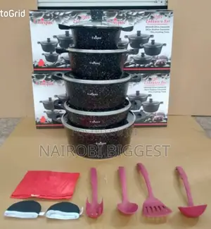 17 Pieces Unique Cookware Set