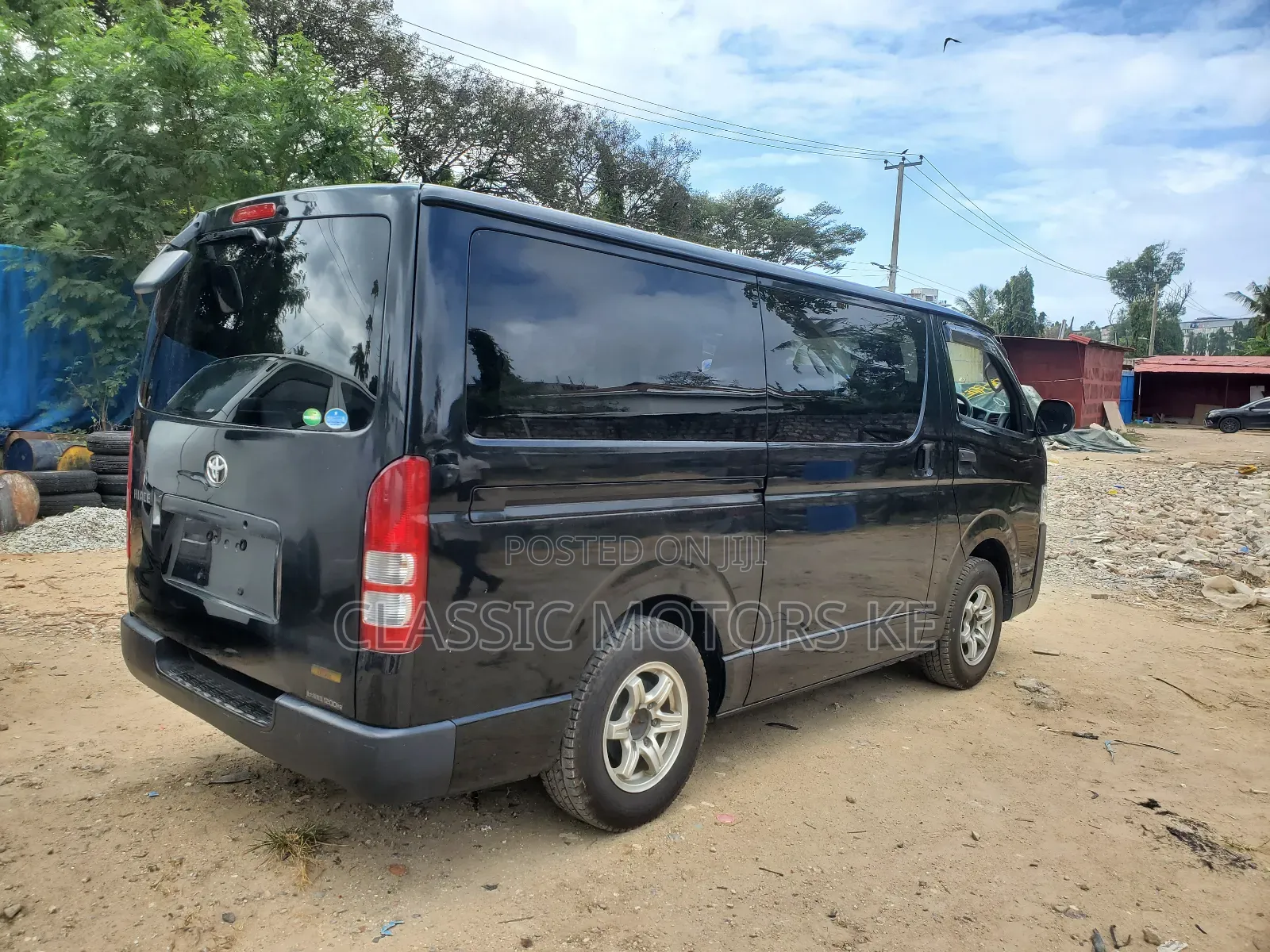 Toyota HiAce 2018 Black