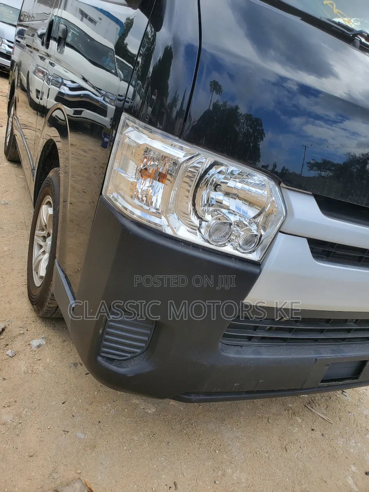Toyota HiAce 2018 Black