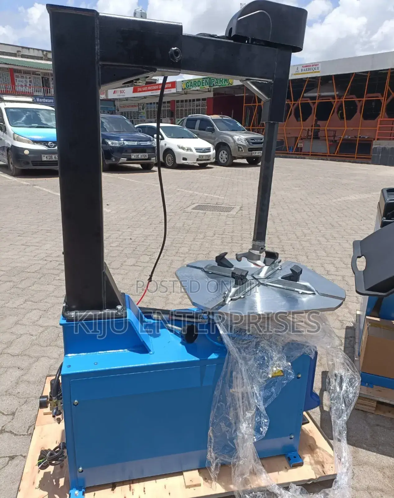 Tyre Changer Machine Available 